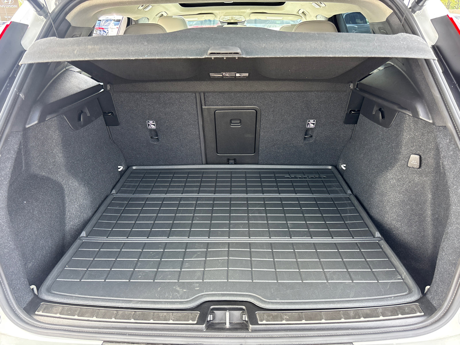 2024 Volvo Xc40 B5 Plus