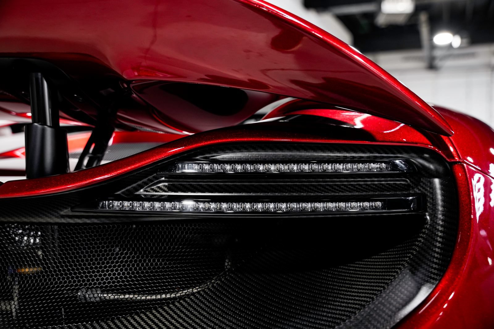 Used 2016 McLaren 675LT Coupe photo 32