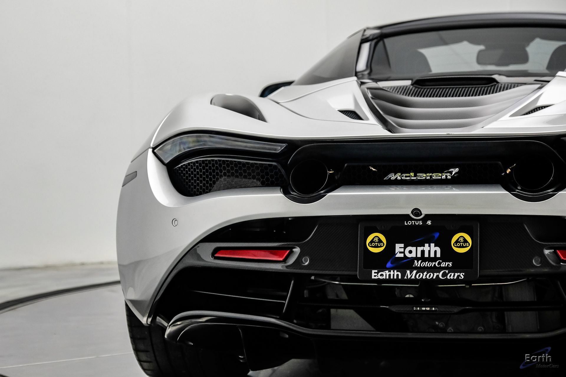 Used 2020 McLaren 720S Luxury photo 18