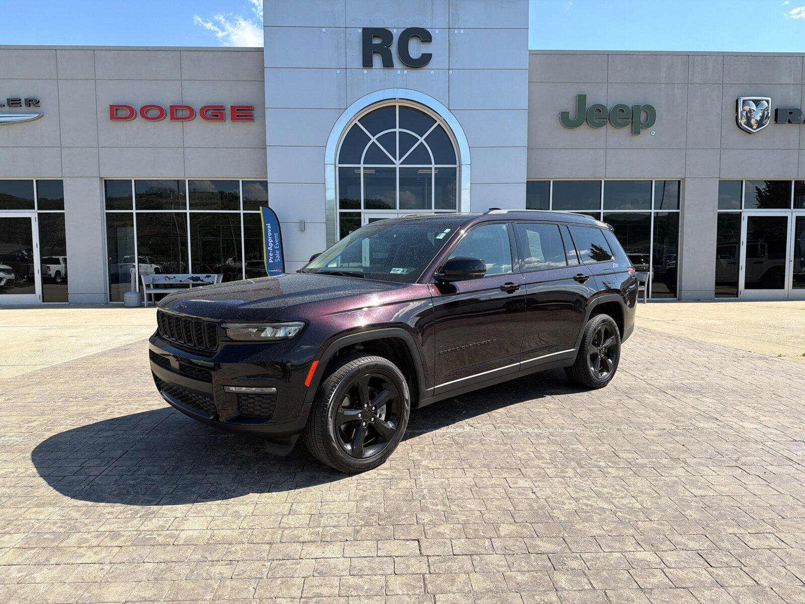 Used 2023 Jeep Grand Cherokee L Limited w/ Black Appearance Package