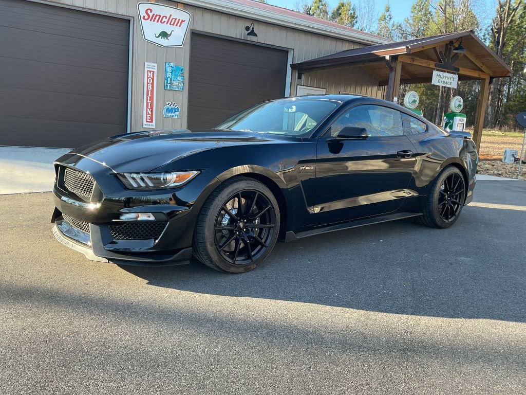 Used 2016 Ford Mustang Shelby GT350 w/ Track Package