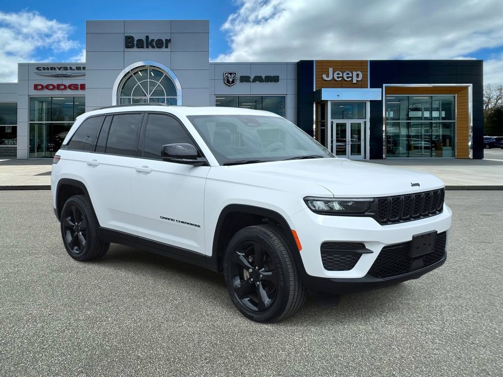 Used 2023 Jeep Grand Cherokee Altitude