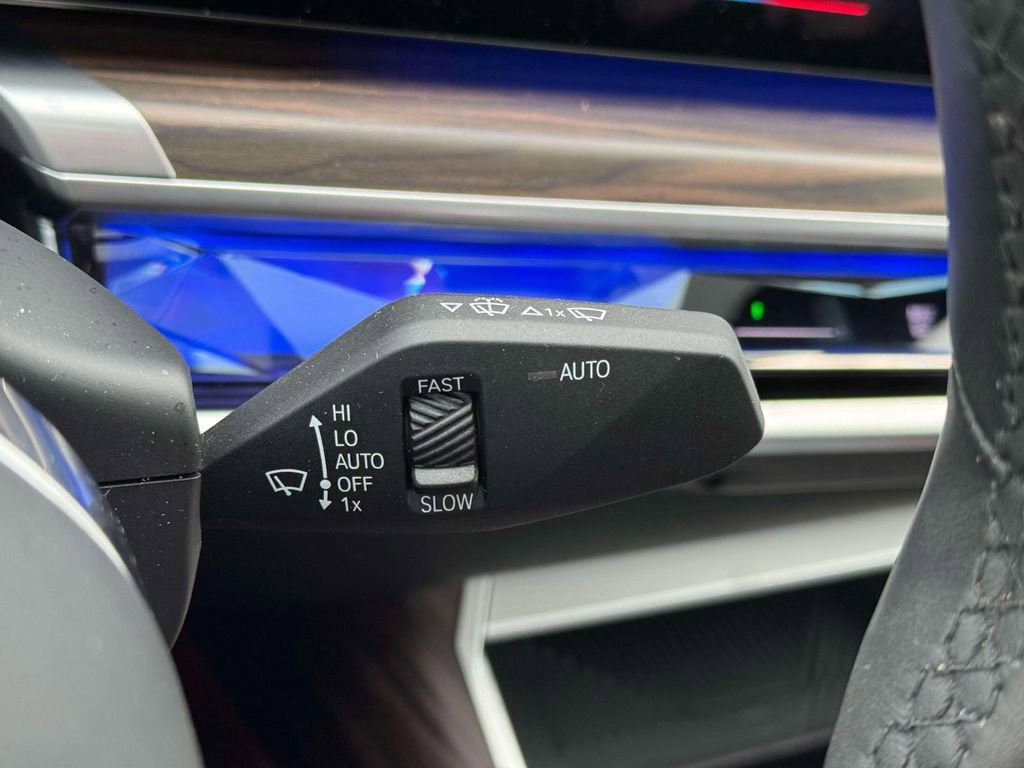 2023 BMW 760i xDrive