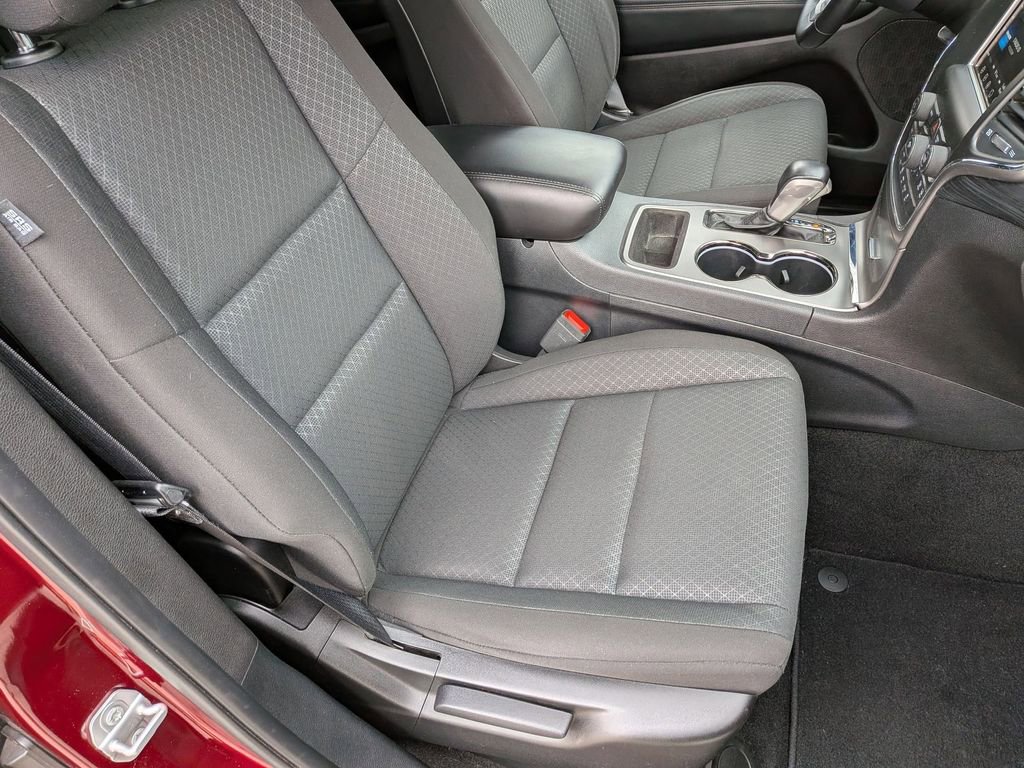 2020 Jeep Grand Cherokee Laredo