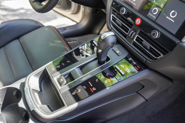 2025 Porsche Macan GTS