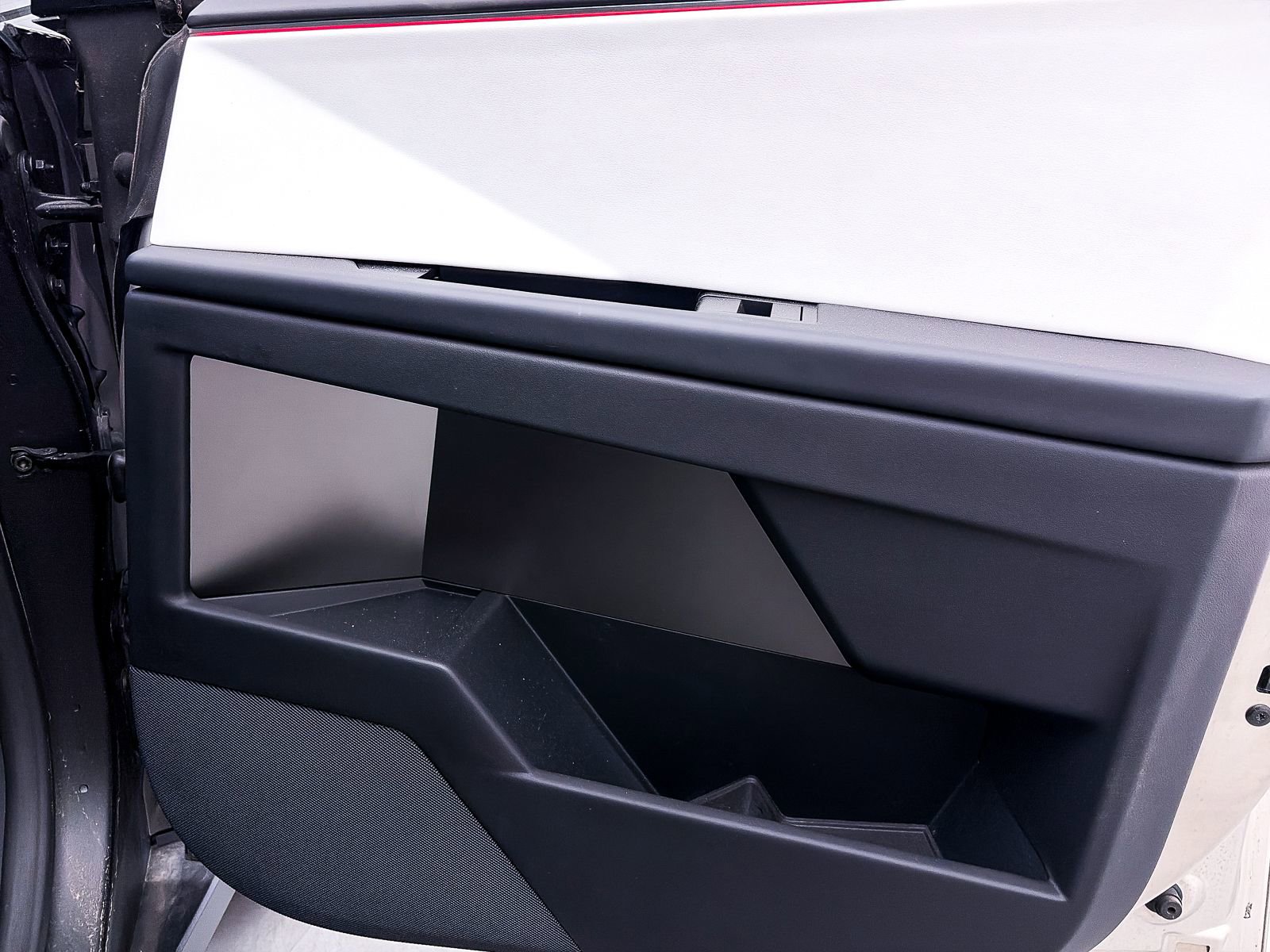 2024 Tesla Cybertruck AWD Crew Cab