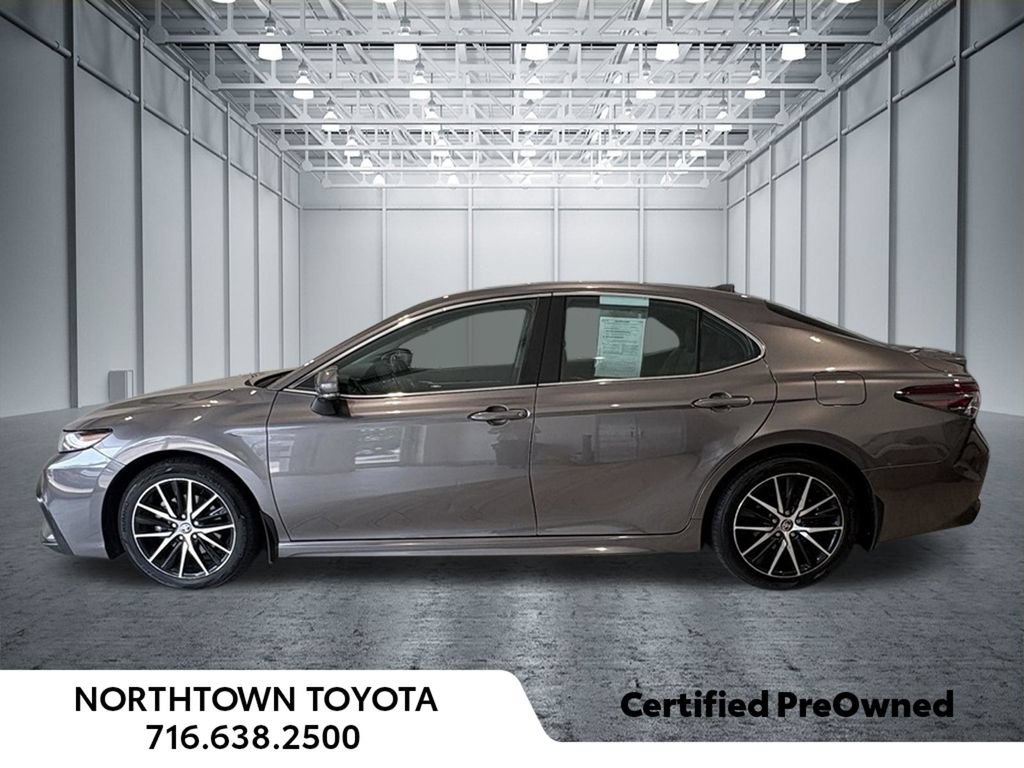 Used 2024 Toyota Camry SE w/ Cold Weather Package