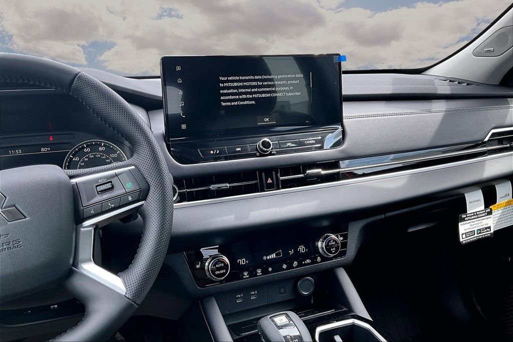 2026 Mitsubishi Outlander FWD