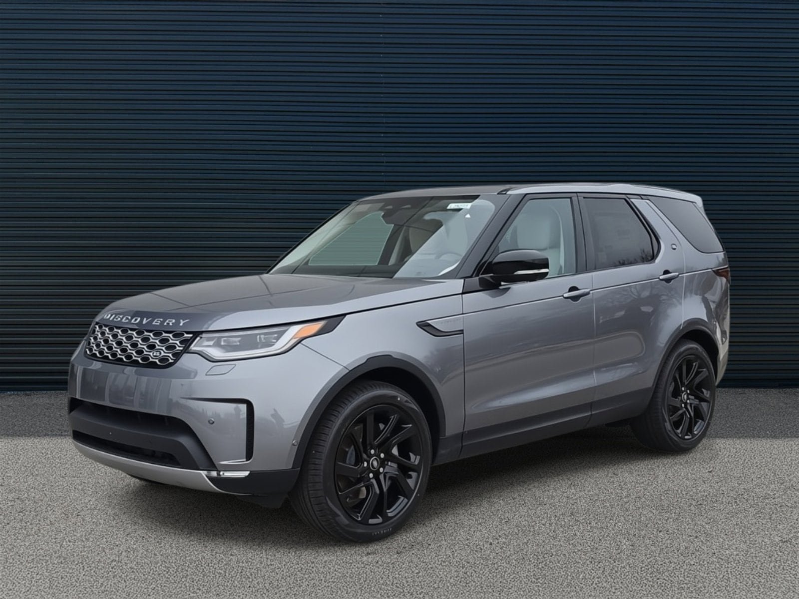 Certified 2025 Land Rover Discovery S