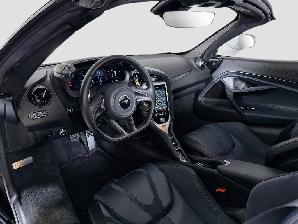 Used 2025 McLaren 750S Spider photo 9
