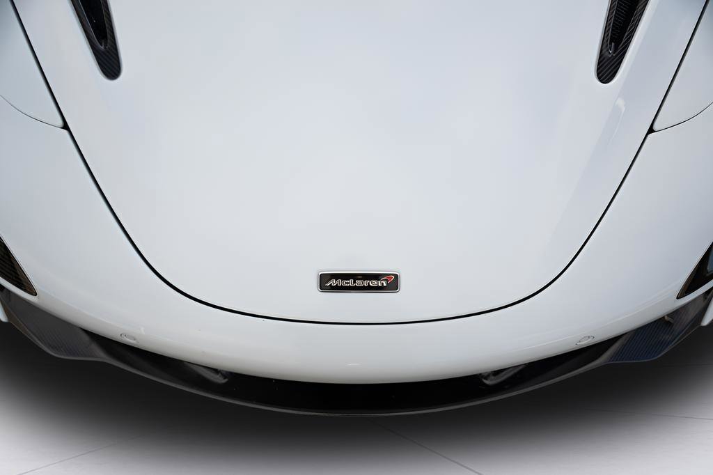 Used 2018 McLaren 720S photo 23