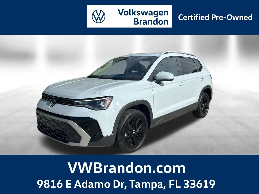 Certified 2025 Volkswagen Taos SE w/ Panoramic Sunroof Package