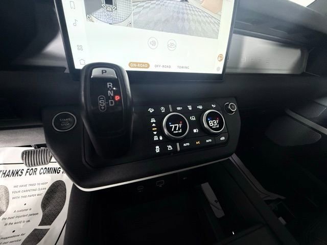 2023 Land Rover Defender 130 SE