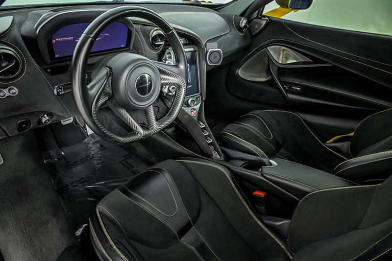 Used 2018 McLaren 720S Performance photo 23
