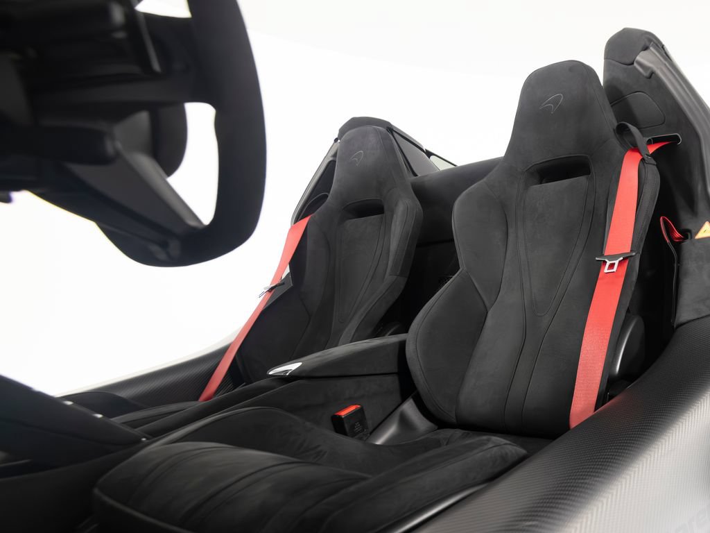 Used 2025 McLaren 750S Spider photo 36