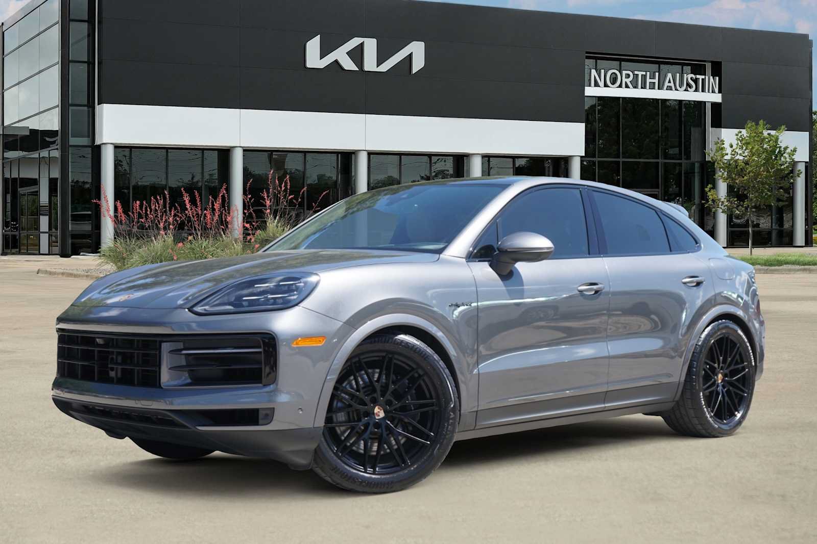 Used 2025 Porsche Cayenne S