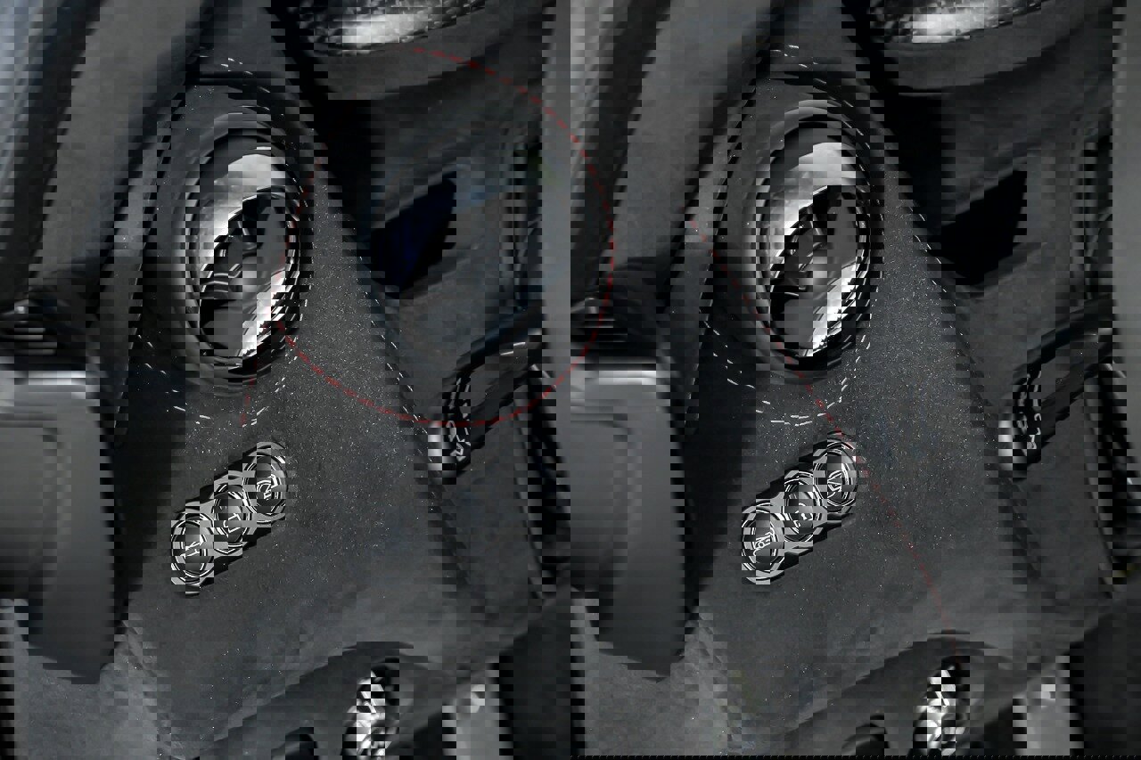 Used 2018 McLaren 720S Performance photo 25