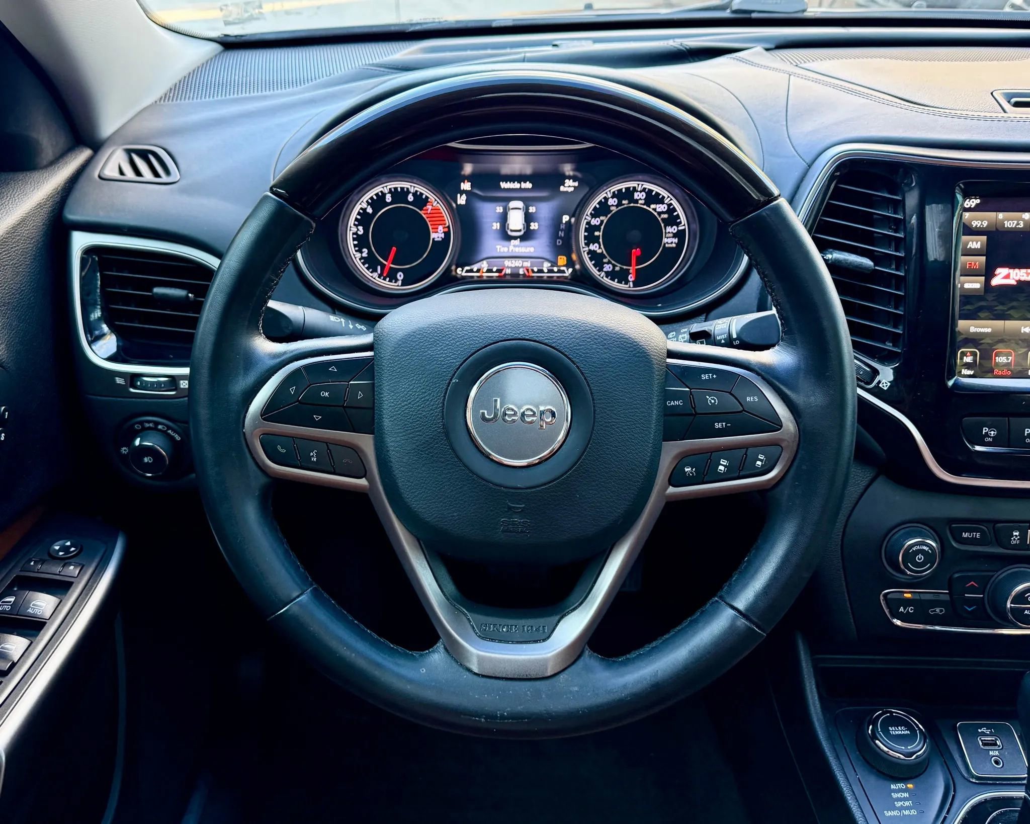 2019 Jeep Cherokee Overland