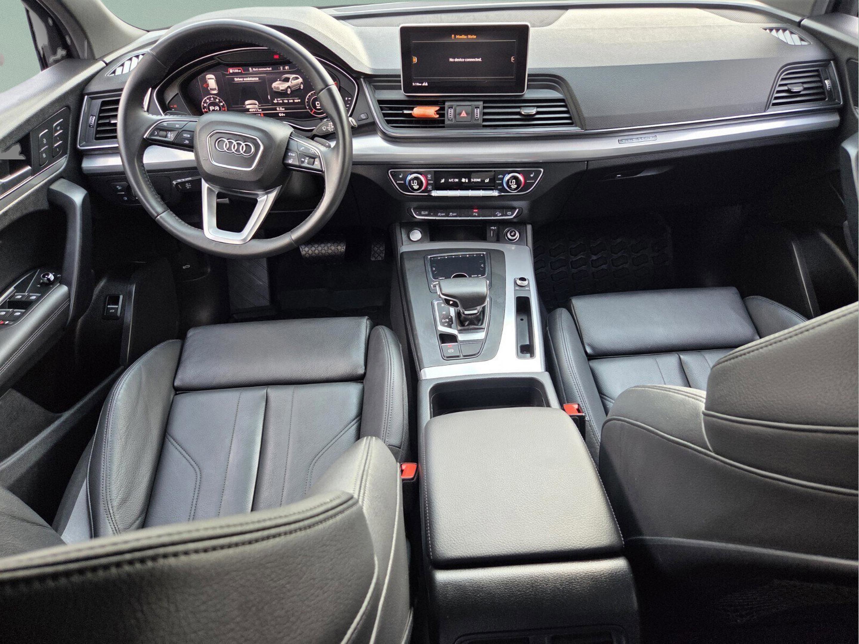 2020 Audi Q5 2.0T Titanium Premium Plus