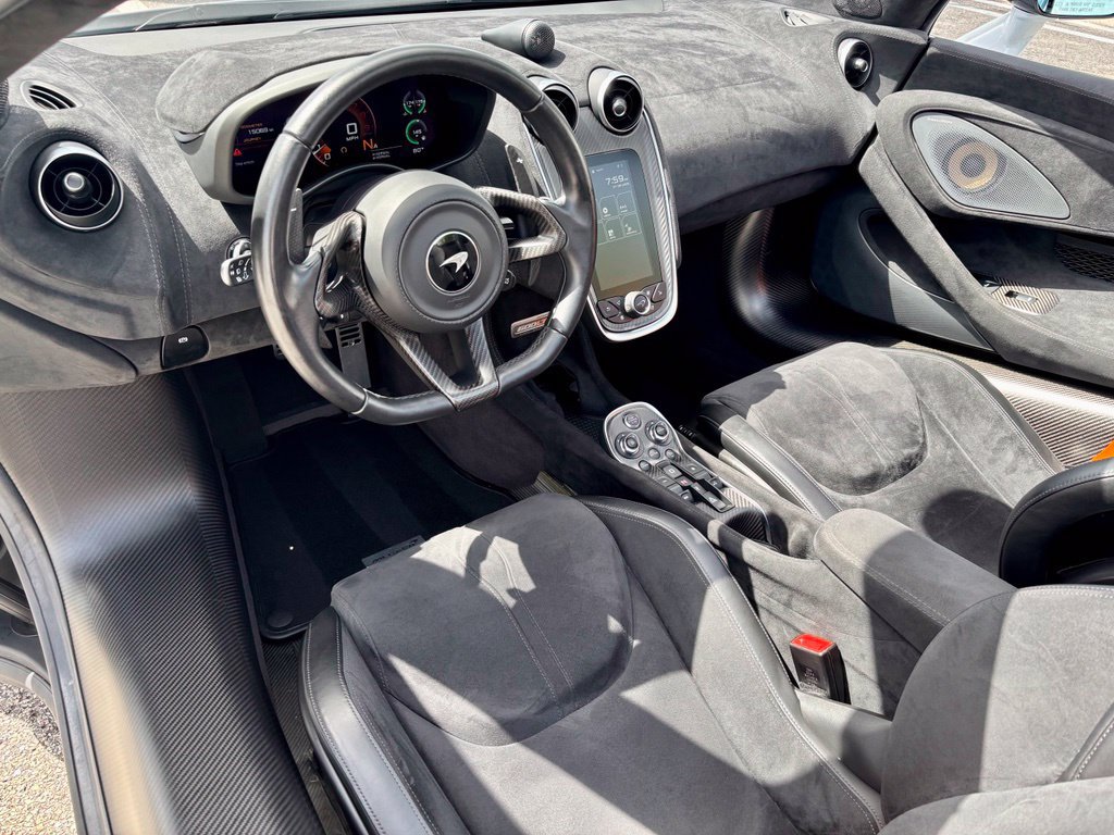 Used 2020 McLaren 600LT Spider photo 21