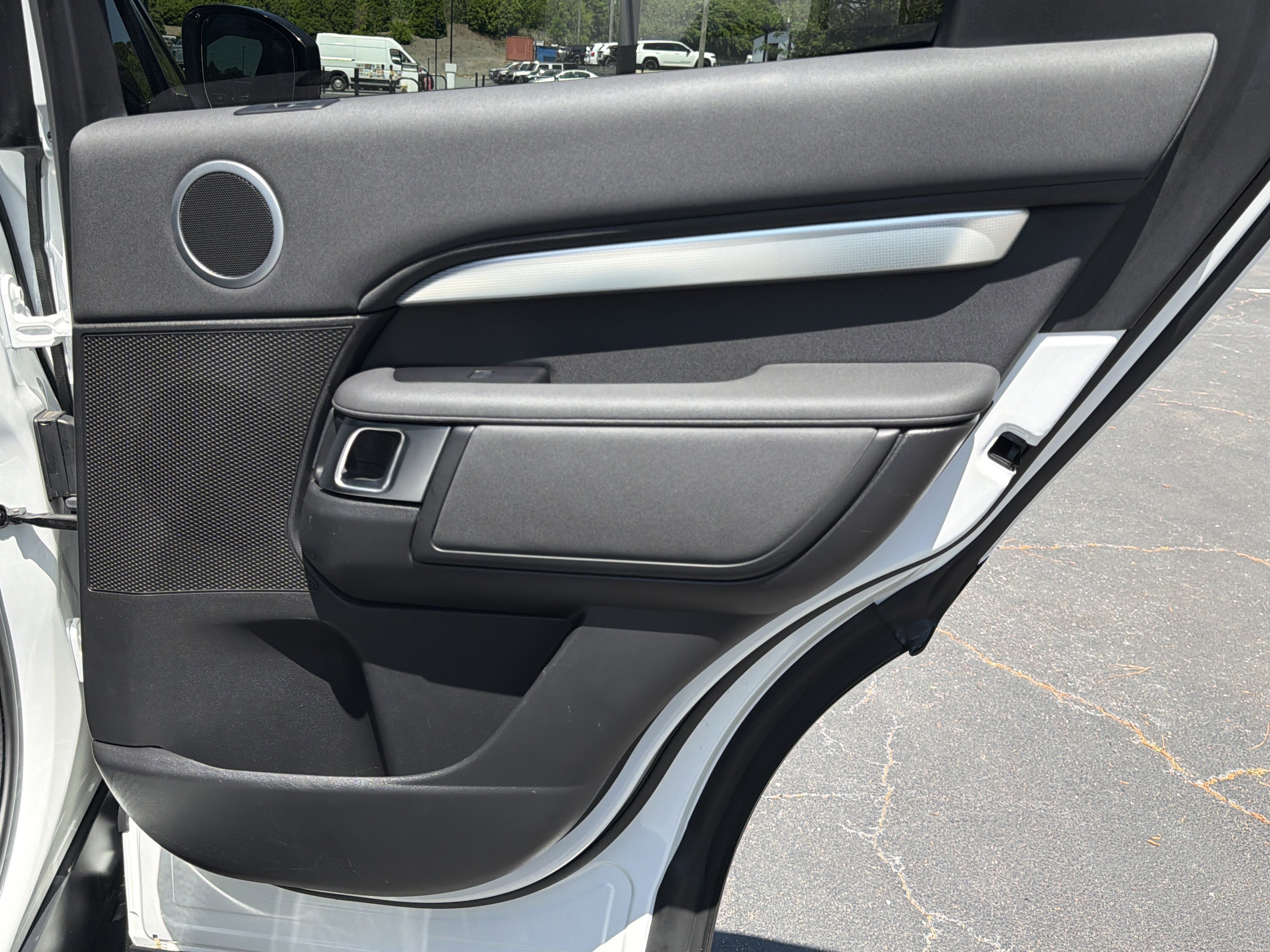 2020 Land Rover Discovery Landmark