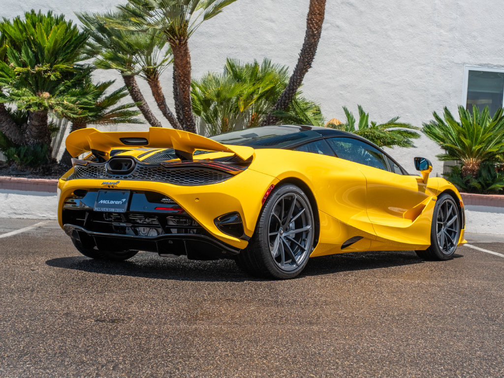 New 2027 McLaren 750S photo 4