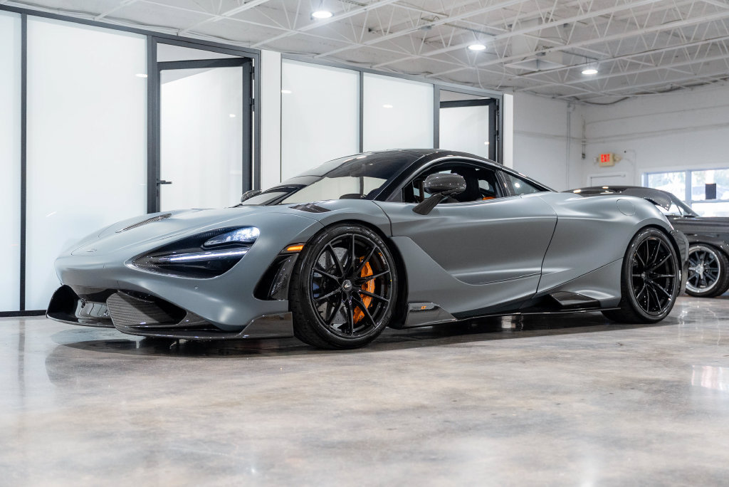 Used 2021 McLaren 765LT photo 24