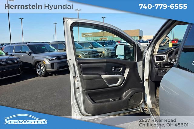 2018 Nissan Titan SV