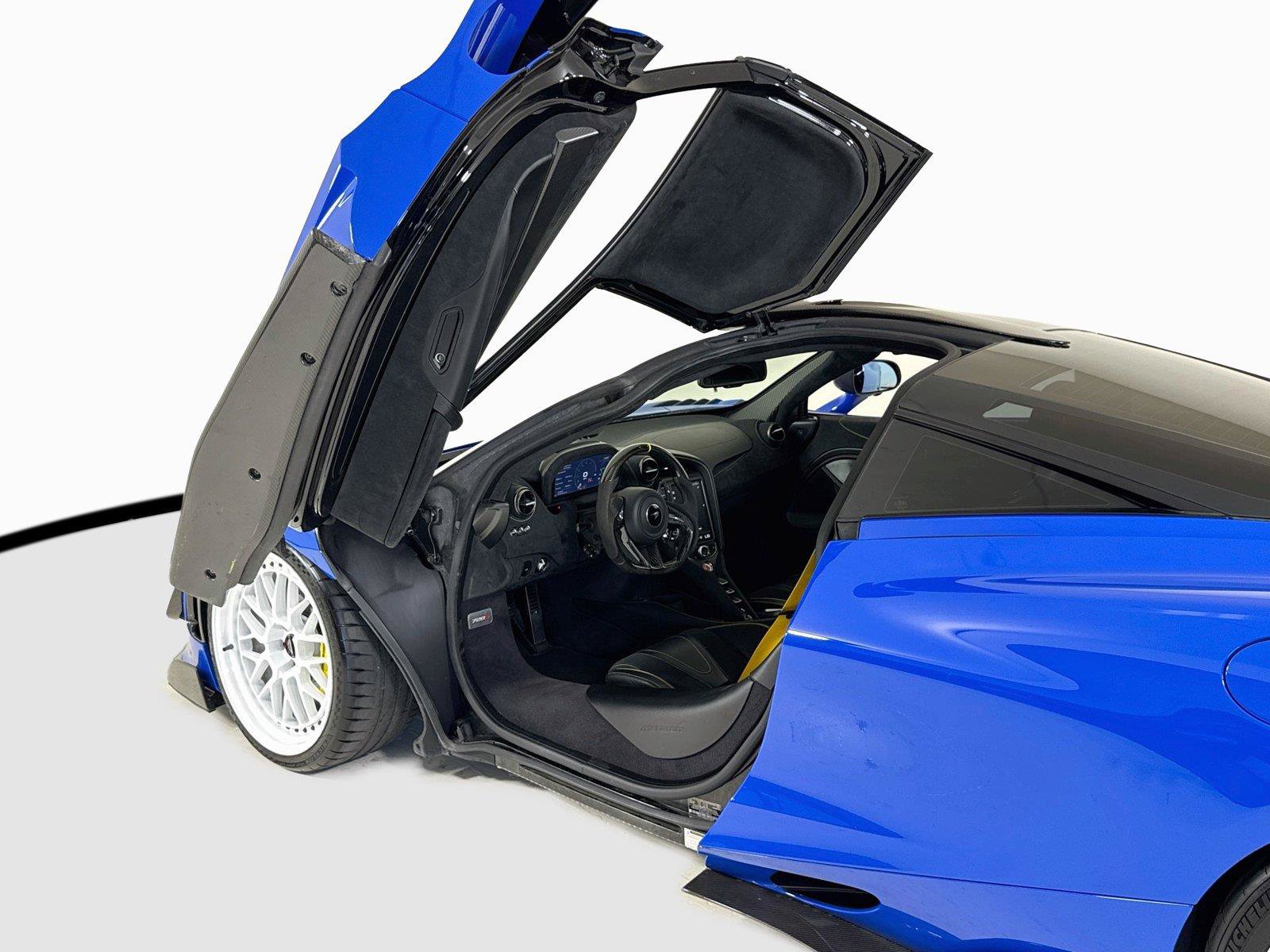Used 2021 McLaren 720S Performance photo 12