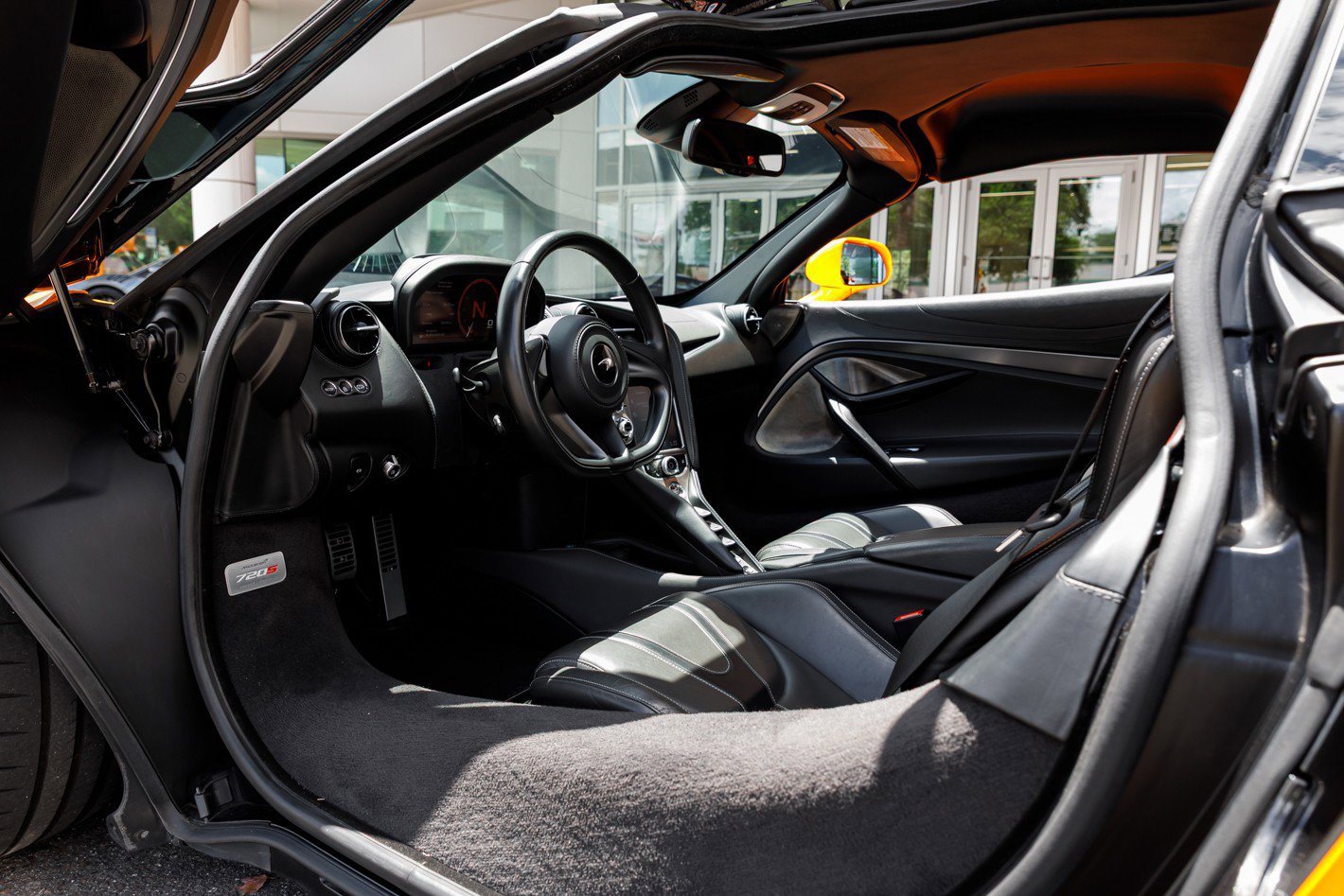 Used 2019 McLaren 720S Luxury photo 42