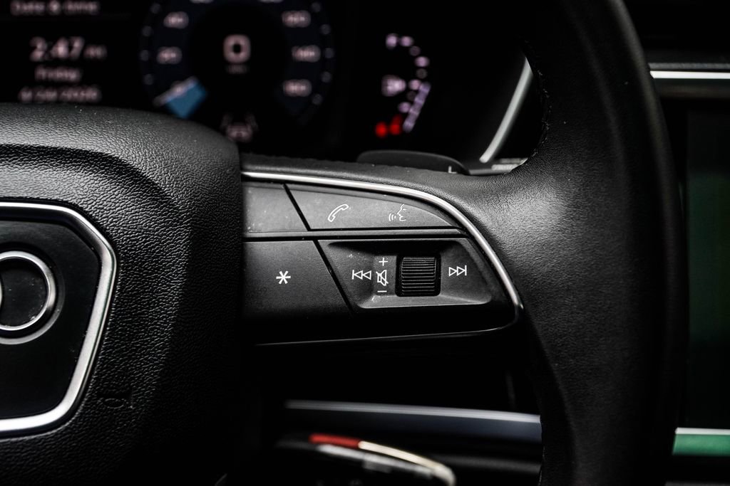 2025 Audi Q3 2.0T Premium