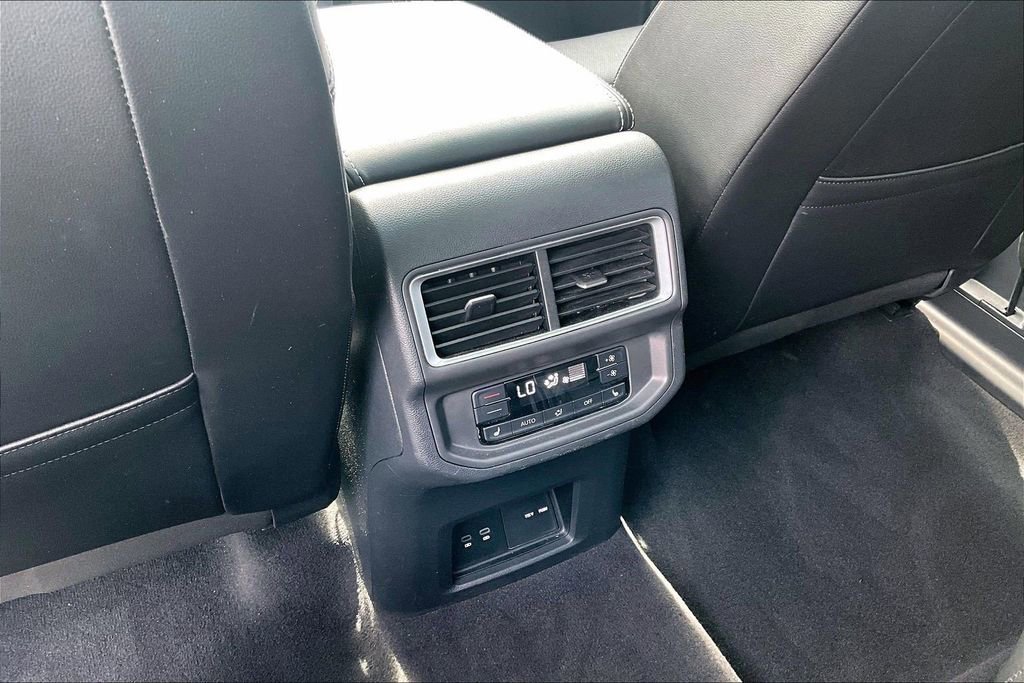 2024 Volkswagen Atlas SEL Premium R-Line