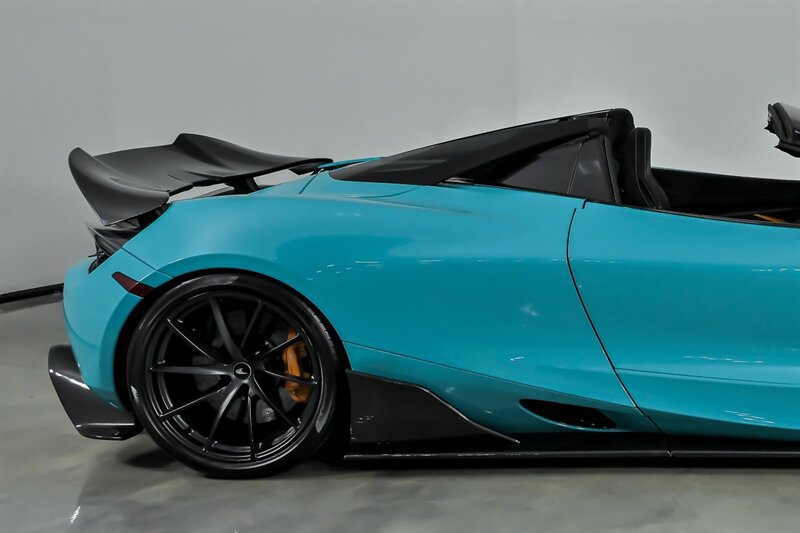 Used 2022 McLaren 720S Performance photo 16