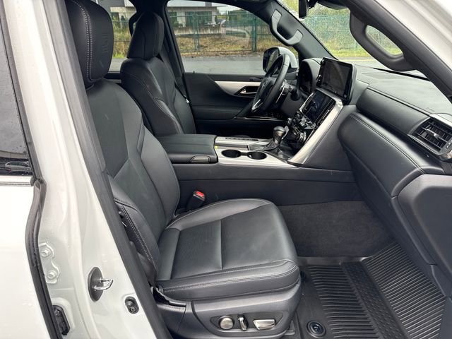 2024 Lexus LX 600 F Sport