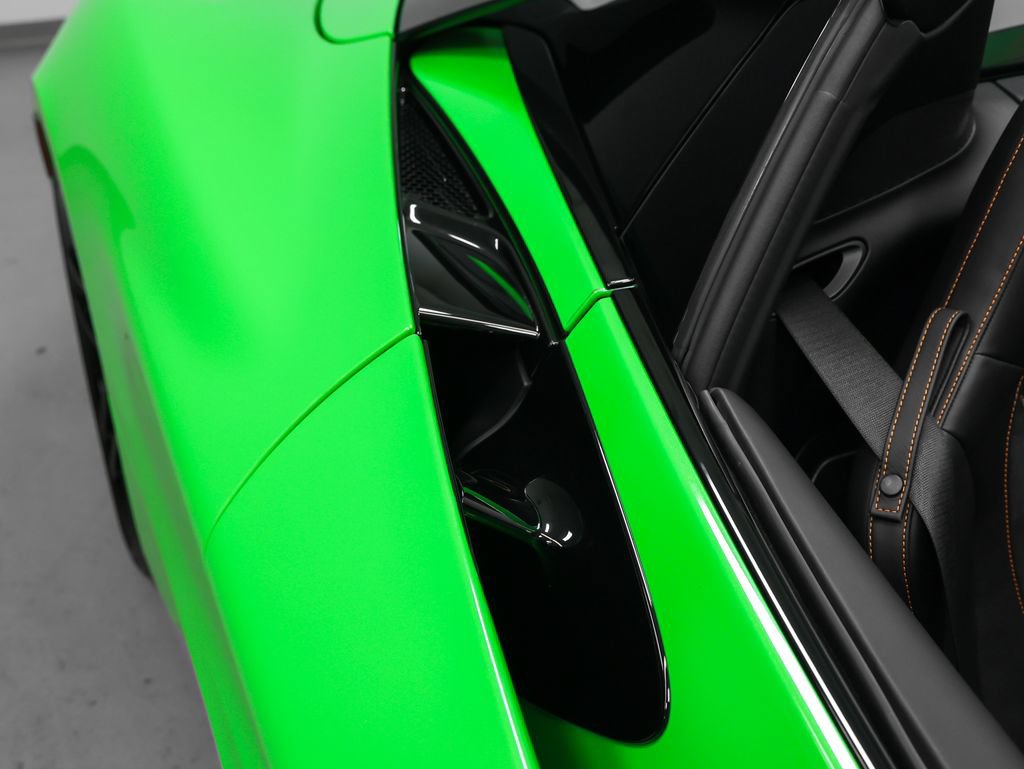 Used 2025 McLaren 750S Spider photo 17