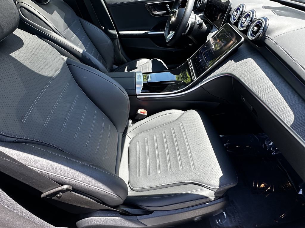 2025 Mercedes-Benz C 300 Sedan