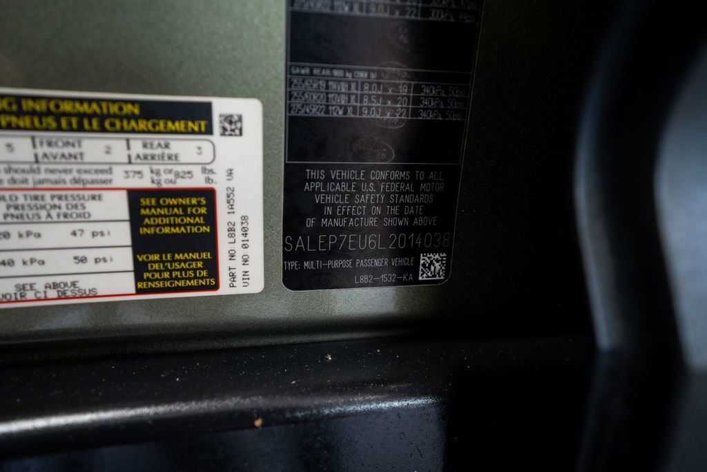 2020 Land Rover Defender 110 SE