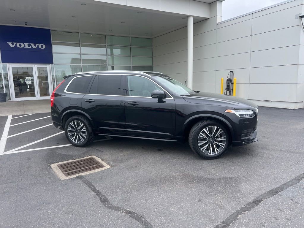 2022 Volvo Xc90 T5 Momentum