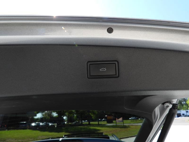 2022 Volkswagen Tiguan SE R-Line