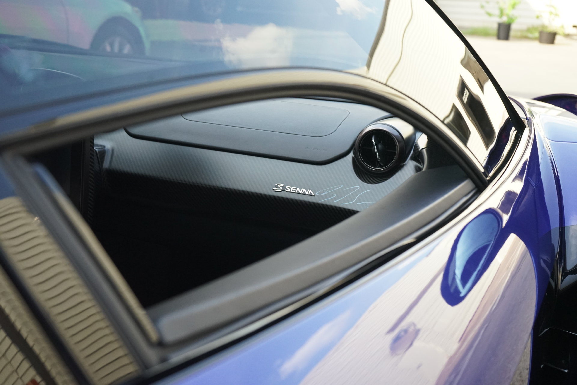 Used 2019 McLaren Senna photo 29