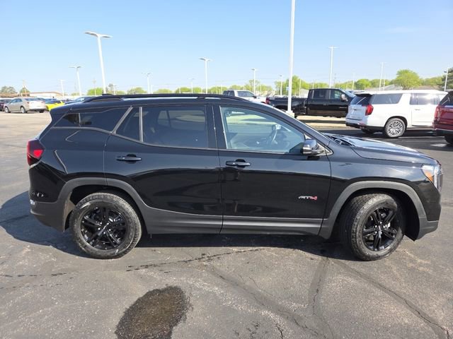 2023 GMC Terrain AT4