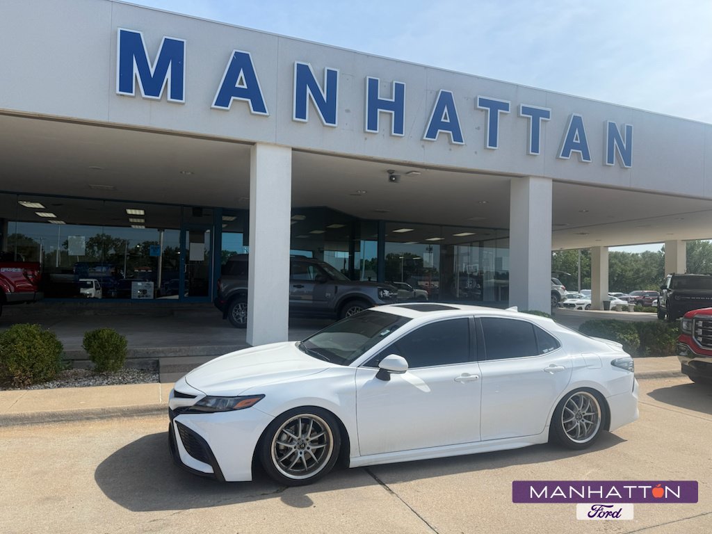 Used 2021 Toyota Camry SE