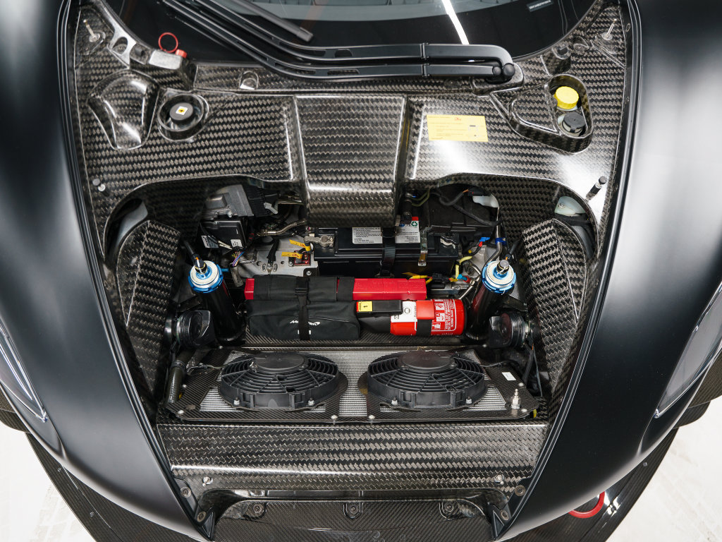 Used 2015 McLaren P1 photo 36