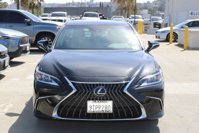2025 Lexus ES 300h
