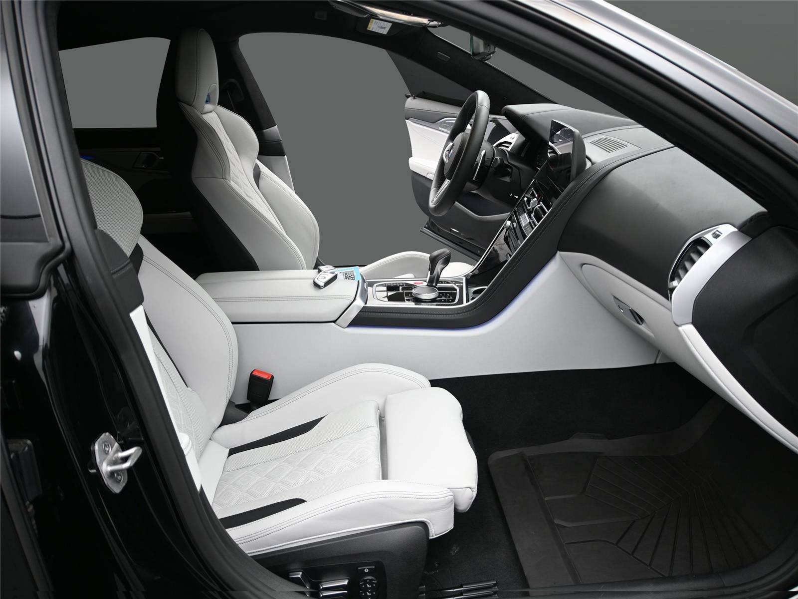 2025 BMW M8 Competition