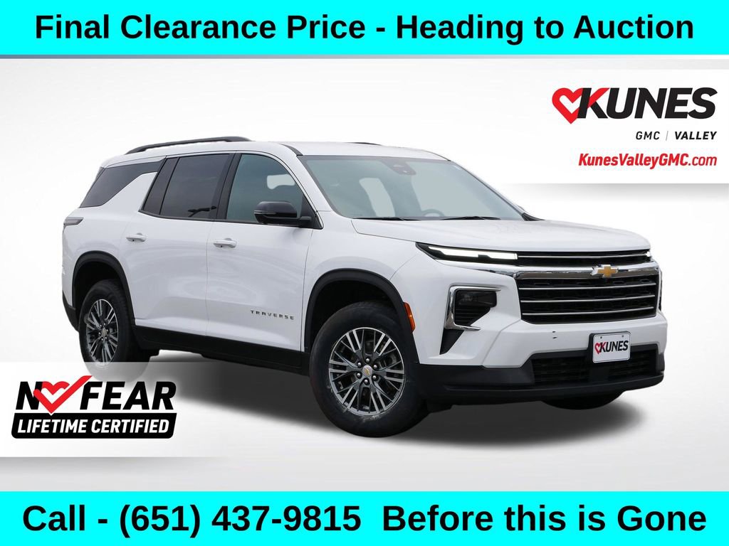 Used 2024 Chevrolet Traverse LT