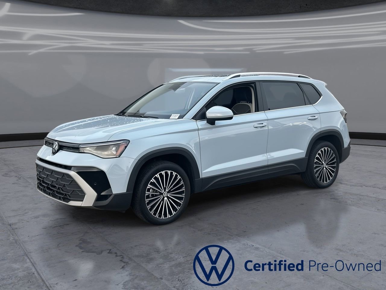 Certified 2025 Volkswagen Taos SE w/ Panoramic Sunroof Package