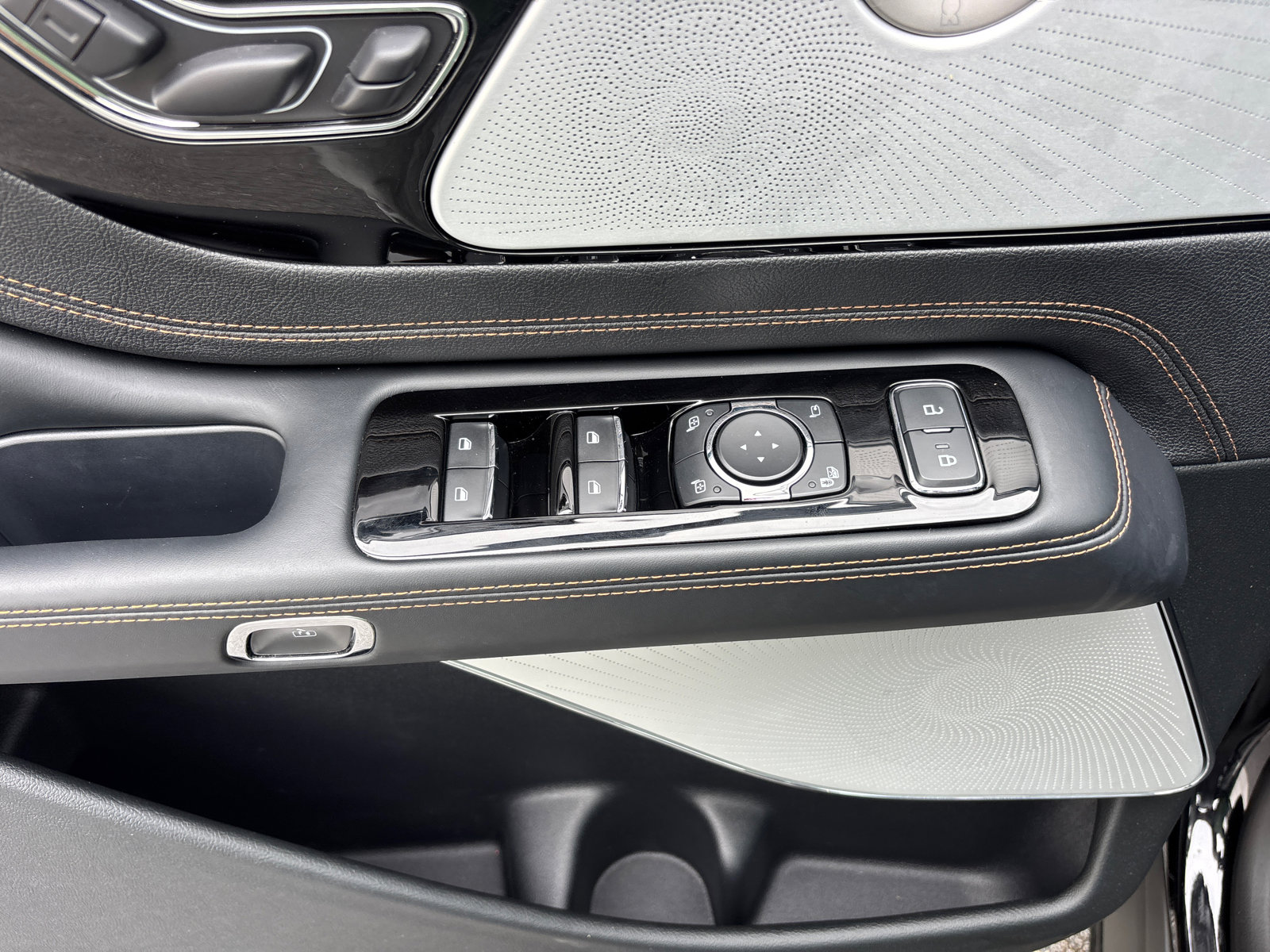 2025 Lincoln Aviator Black Label