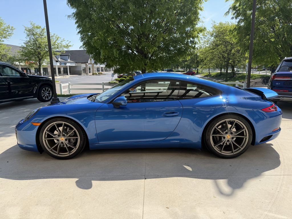 2017 Porsche 911 Carrera