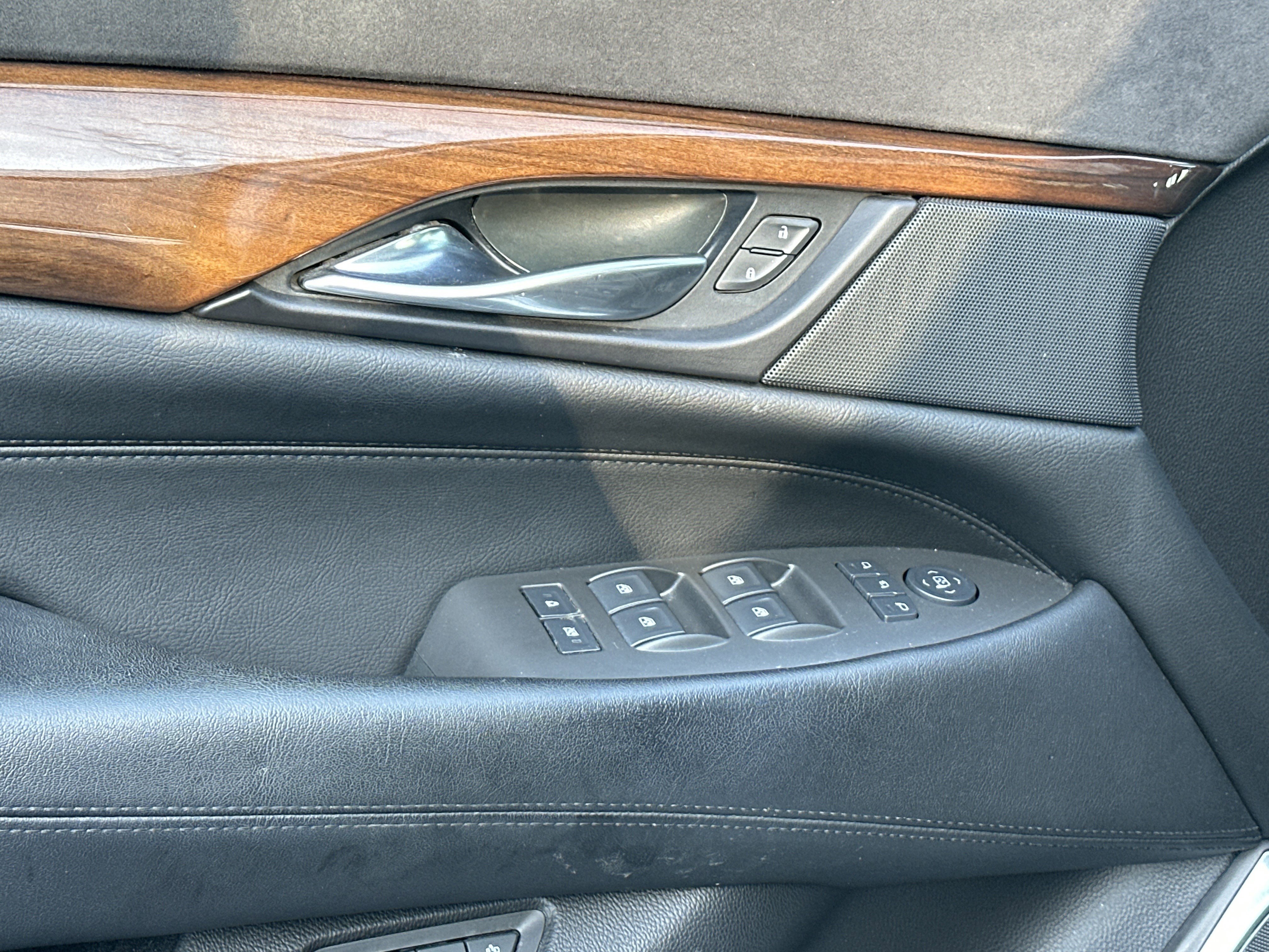 2017 Cadillac Escalade Luxury